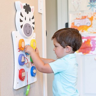 Wall game - match shapes - zebra